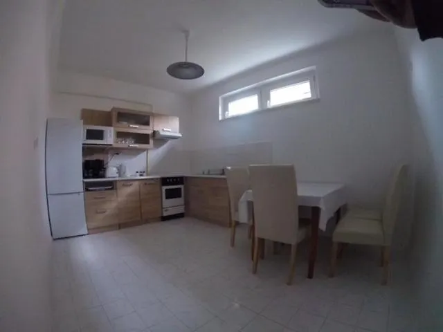 Varlak Vendeghaz 1 Siófok